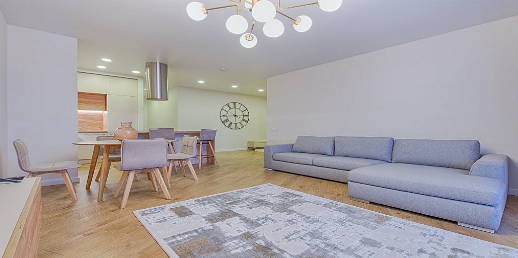 תורן בלב השחר