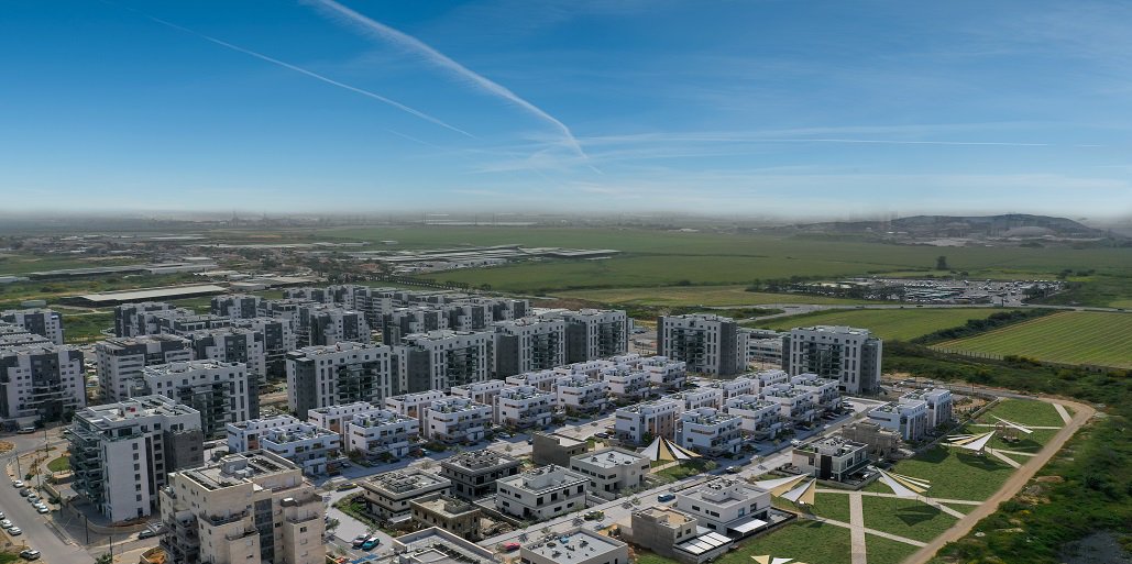 אדרת בגני איילון